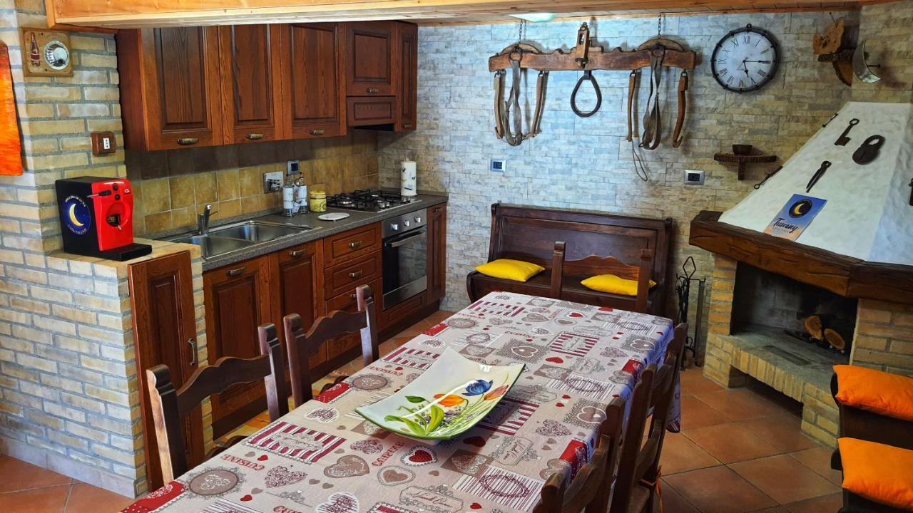 Spicchio Di Luna - Casa Vacanze Albiano Magra Kültér fotó