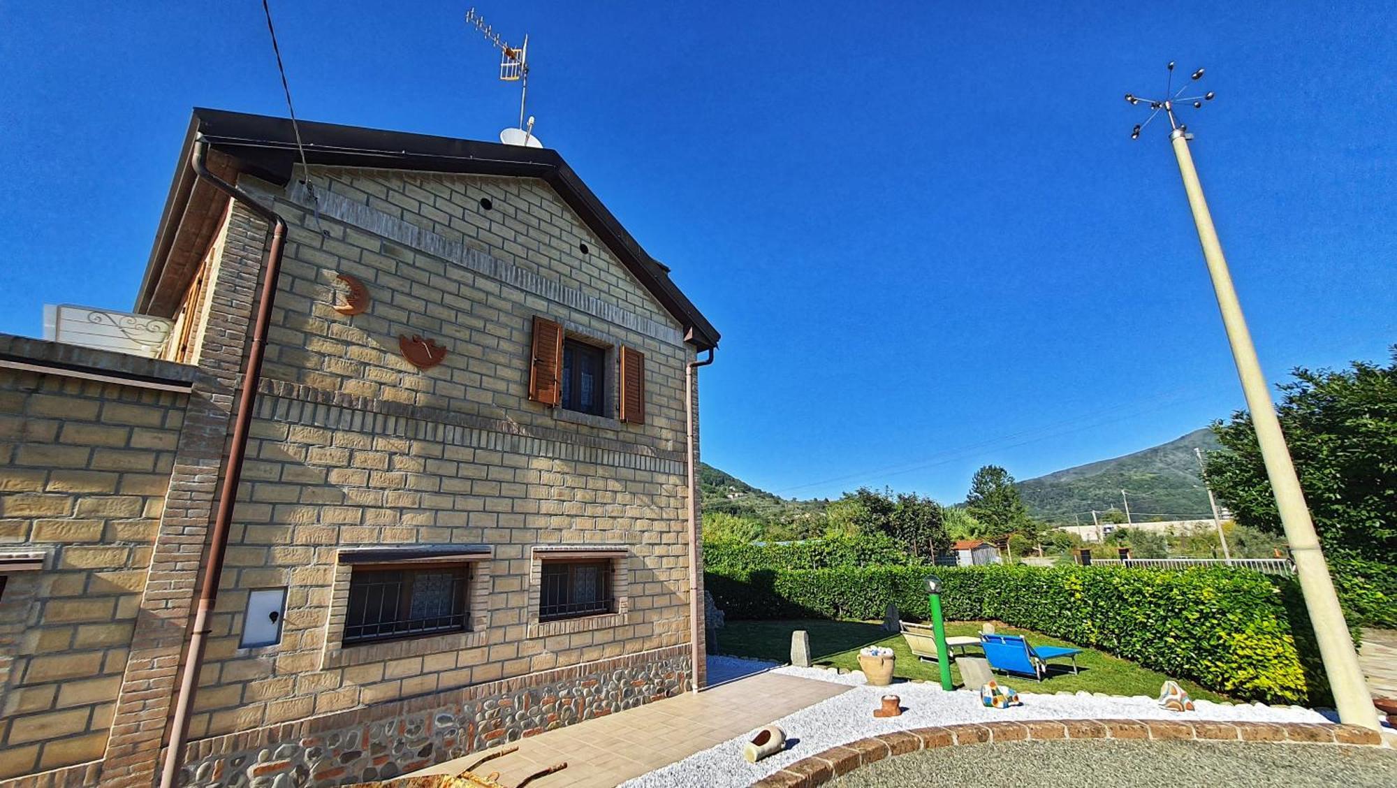 Spicchio Di Luna - Casa Vacanze Albiano Magra Kültér fotó