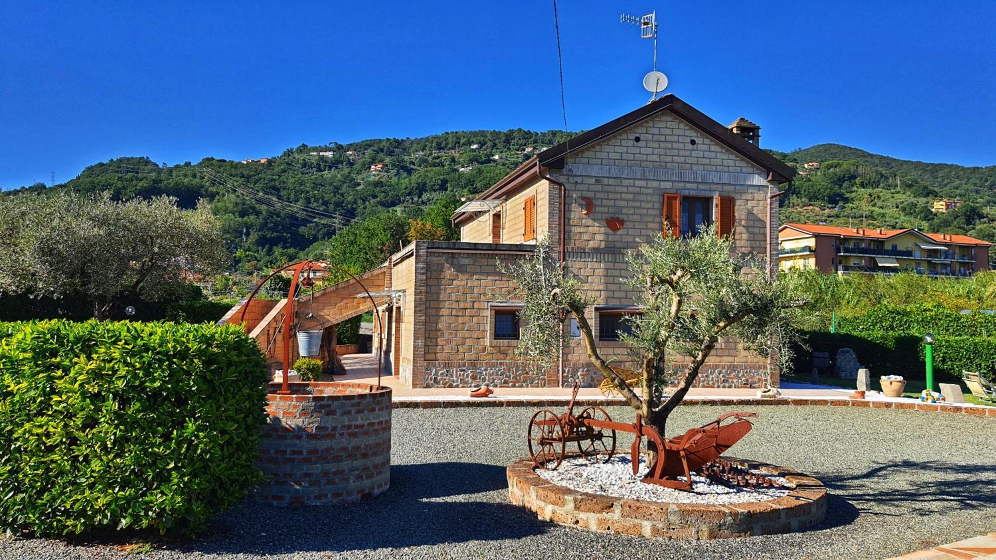 Spicchio Di Luna - Casa Vacanze Albiano Magra Kültér fotó